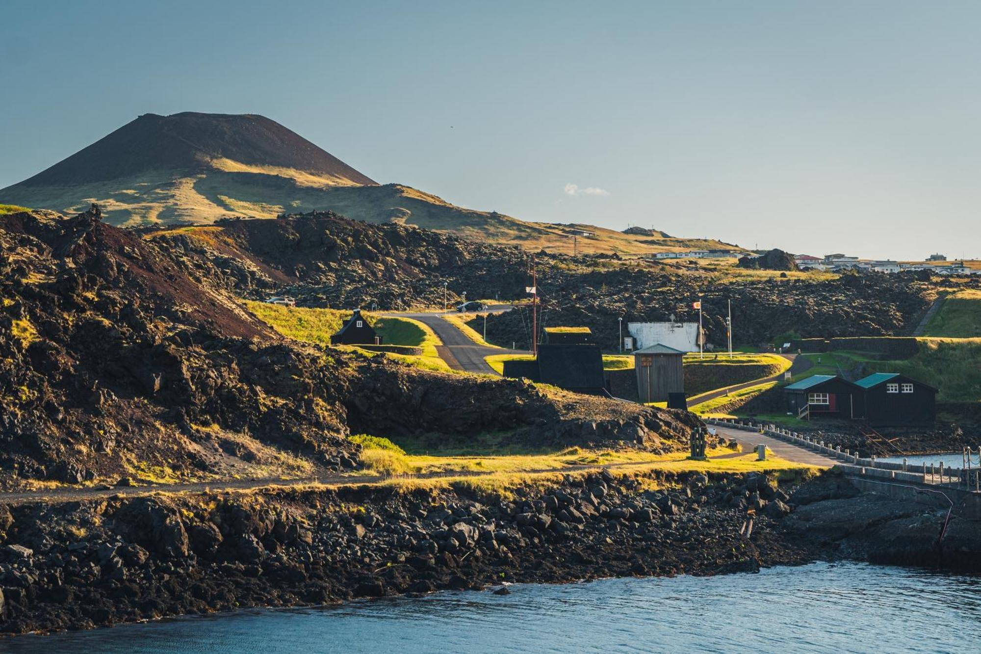 Westman Islands Inn Vestmannaeyjar Esterno foto